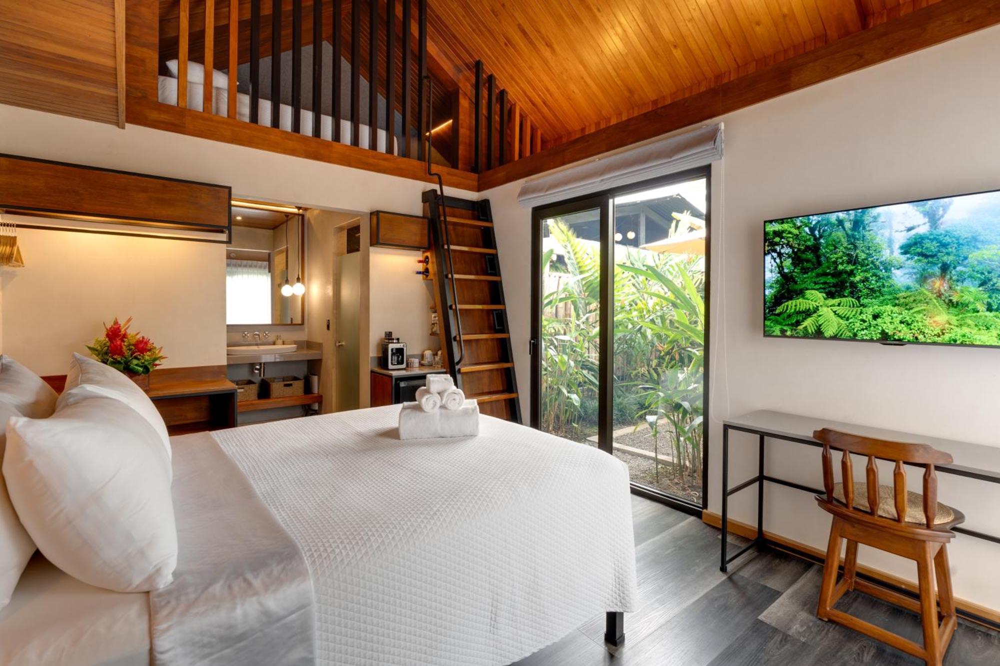 Suwa Villa Arenal ラ・フォルトゥナ エクステリア 写真